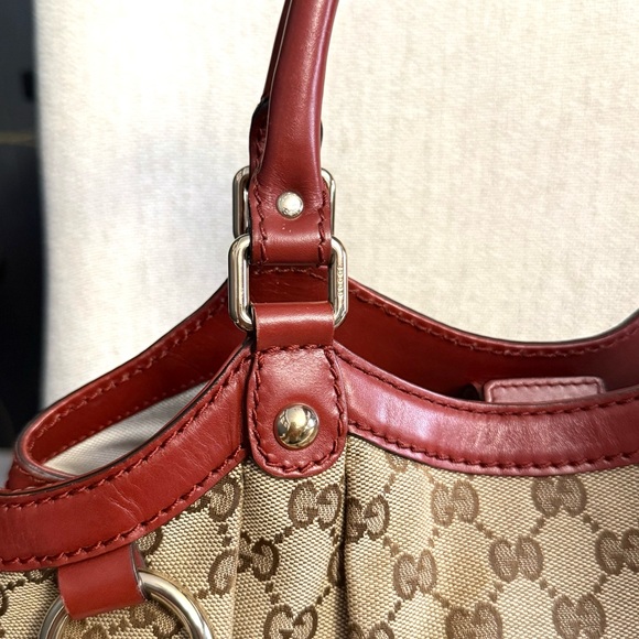 Gucci authentic Sukey bag brown monogram canvas with brick red leather handles - Picture 9 of 16